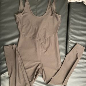 Old navy sleeveless powersoft body suit